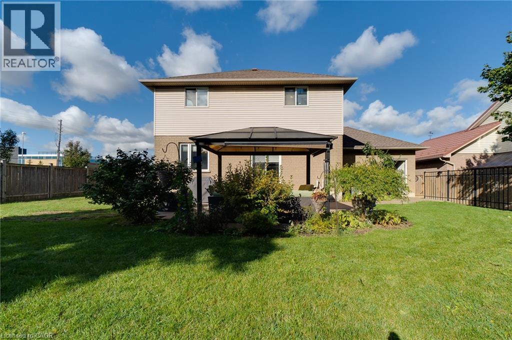 88 Republic Avenue, Hamilton, Ontario  L9B 2G7 - Photo 13 - 40777856