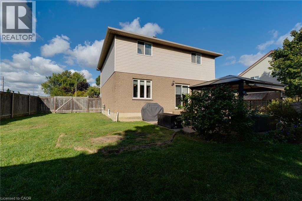 88 Republic Avenue, Hamilton, Ontario  L9B 2G7 - Photo 14 - 40777856
