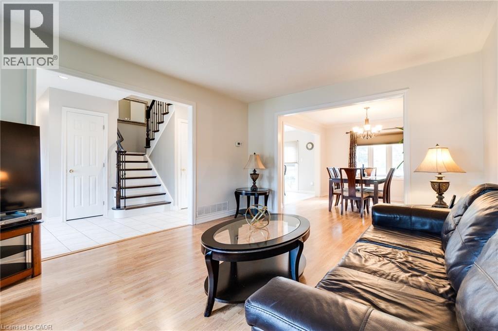 88 Republic Avenue, Hamilton, Ontario  L9B 2G7 - Photo 23 - 40777856