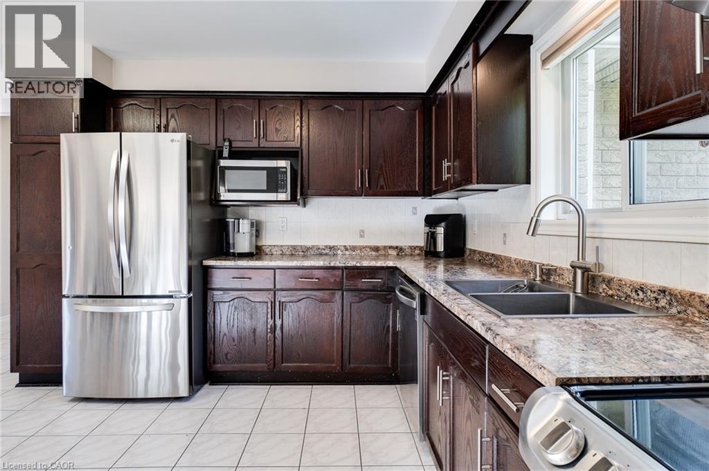 88 Republic Avenue, Hamilton, Ontario  L9B 2G7 - Photo 35 - 40777856
