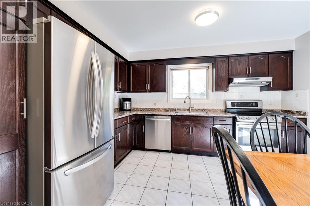 88 Republic Avenue, Hamilton, Ontario  L9B 2G7 - Photo 37 - 40777856
