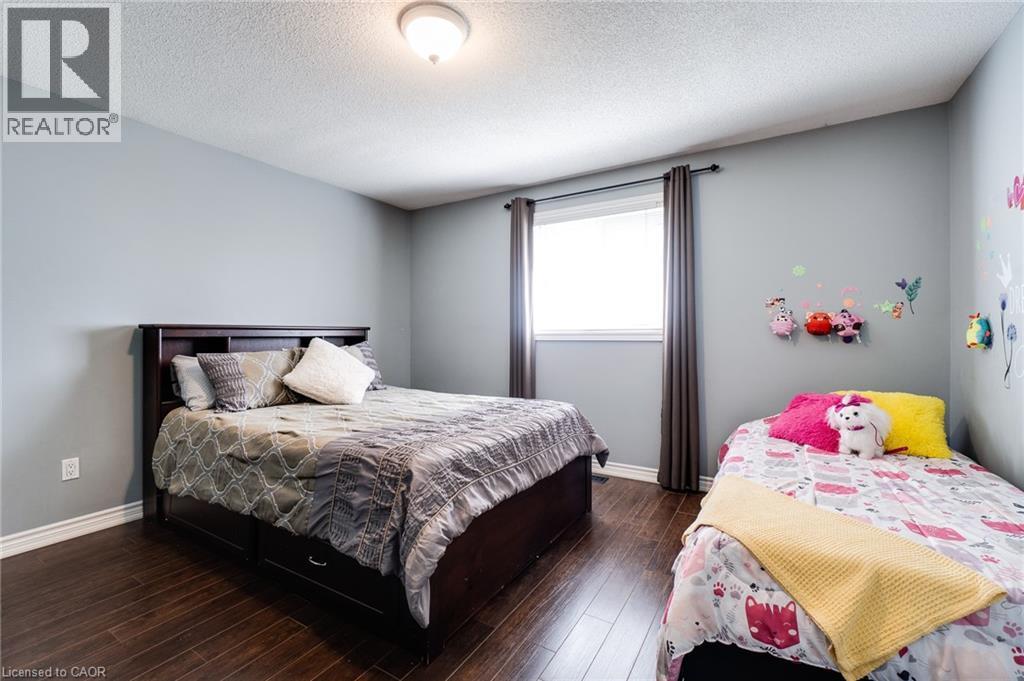 88 Republic Avenue, Hamilton, Ontario  L9B 2G7 - Photo 50 - 40777856