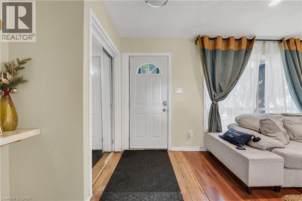 18 Riverdale Drive, Hamilton, Ontario  L8E 1J8 - Photo 3 - 40777564