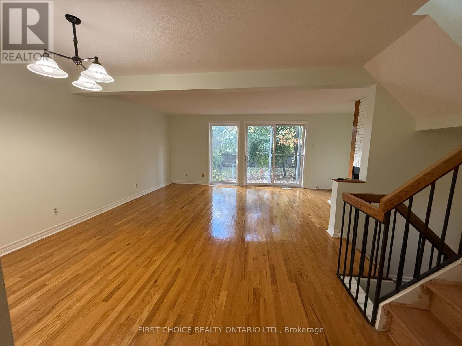 7913 Jeanne D'arc Boulevard, Ottawa, Ontario  K1C 2C7 - Photo 12 - X12453304