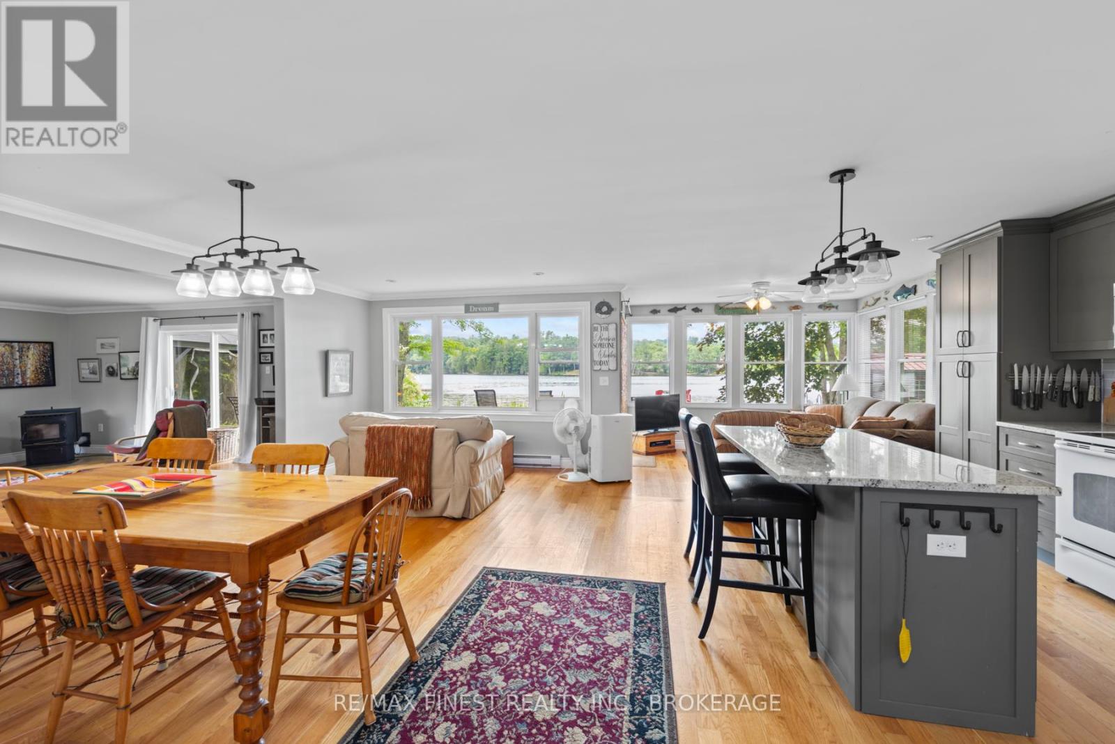 912 Moonlight Lane, Lansdowne Village, Ontario  K0E 1L0 - Photo 13 - X12453953