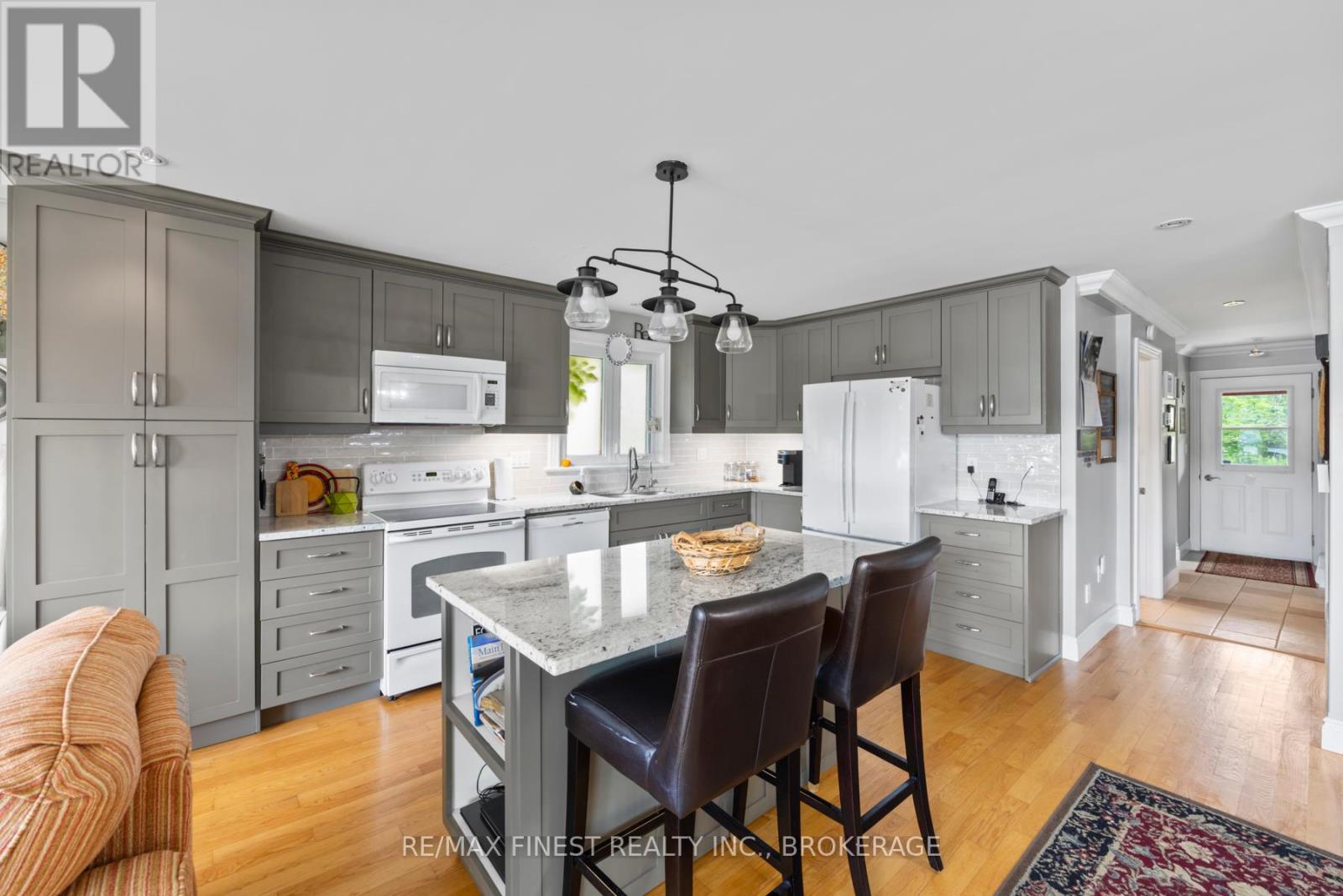912 Moonlight Lane, Lansdowne Village, Ontario  K0E 1L0 - Photo 16 - X12453953