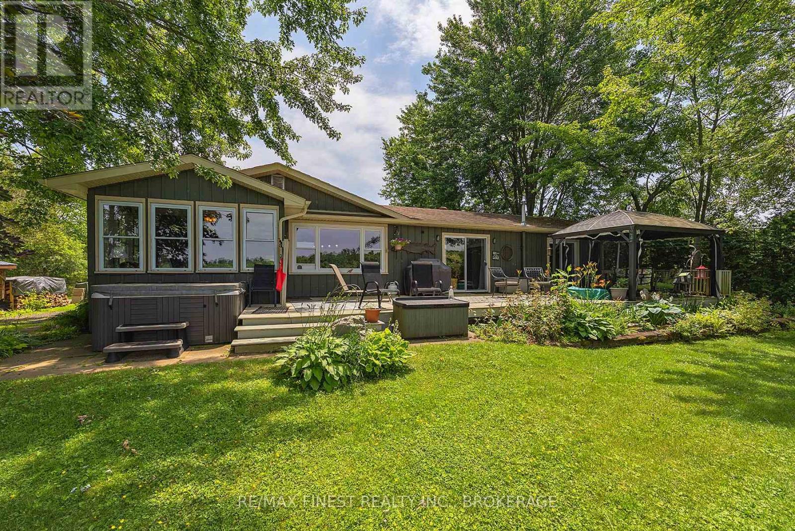 912 Moonlight Lane, Lansdowne Village, Ontario  K0E 1L0 - Photo 2 - X12453953