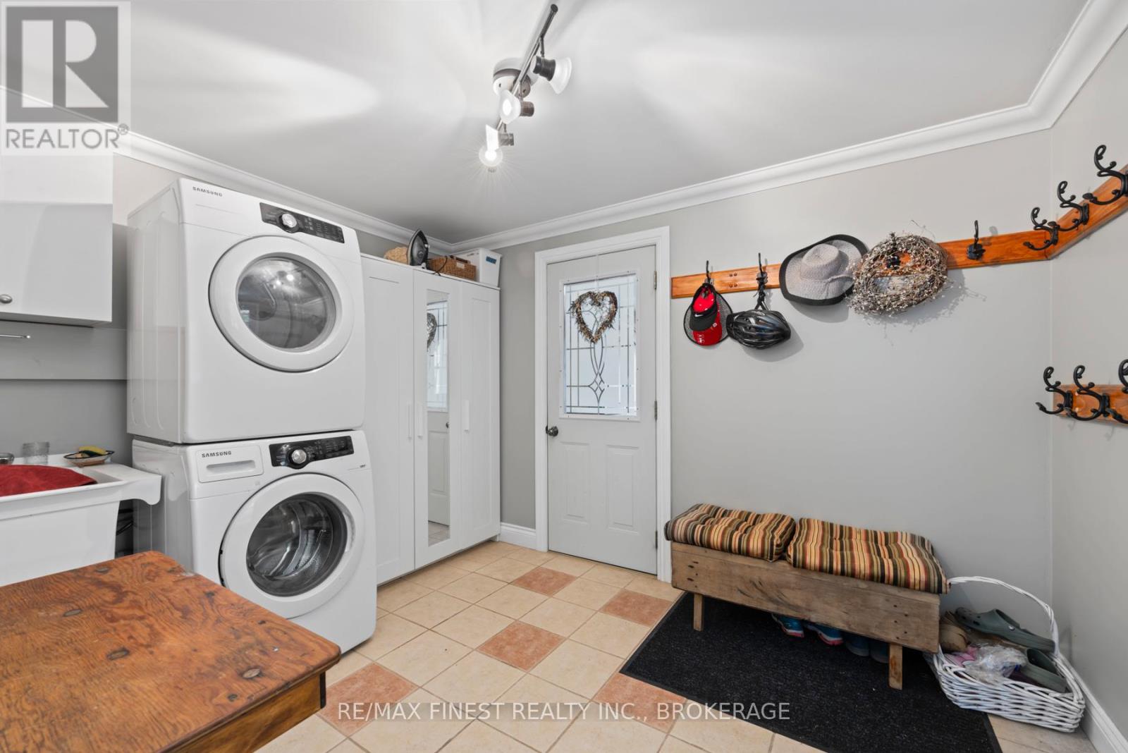 912 Moonlight Lane, Lansdowne Village, Ontario  K0E 1L0 - Photo 26 - X12453953