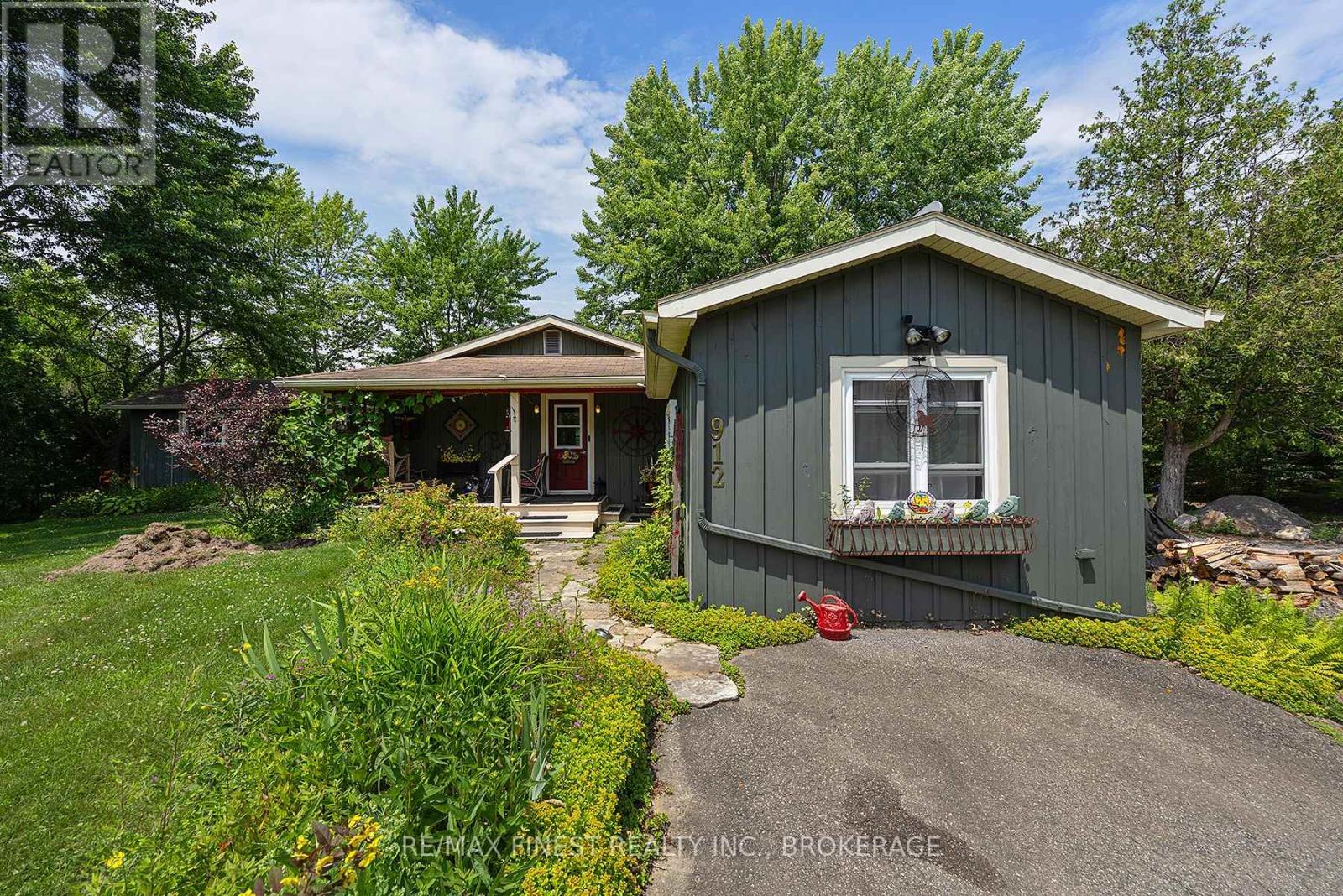 912 Moonlight Lane, Lansdowne Village, Ontario  K0E 1L0 - Photo 4 - X12453953