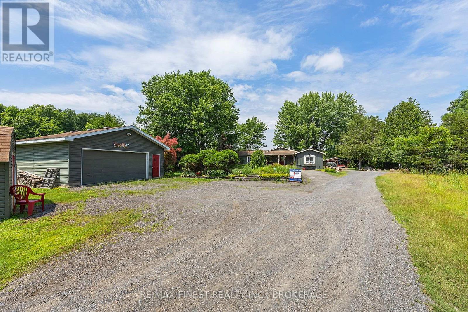 912 Moonlight Lane, Lansdowne Village, Ontario  K0E 1L0 - Photo 45 - X12453953