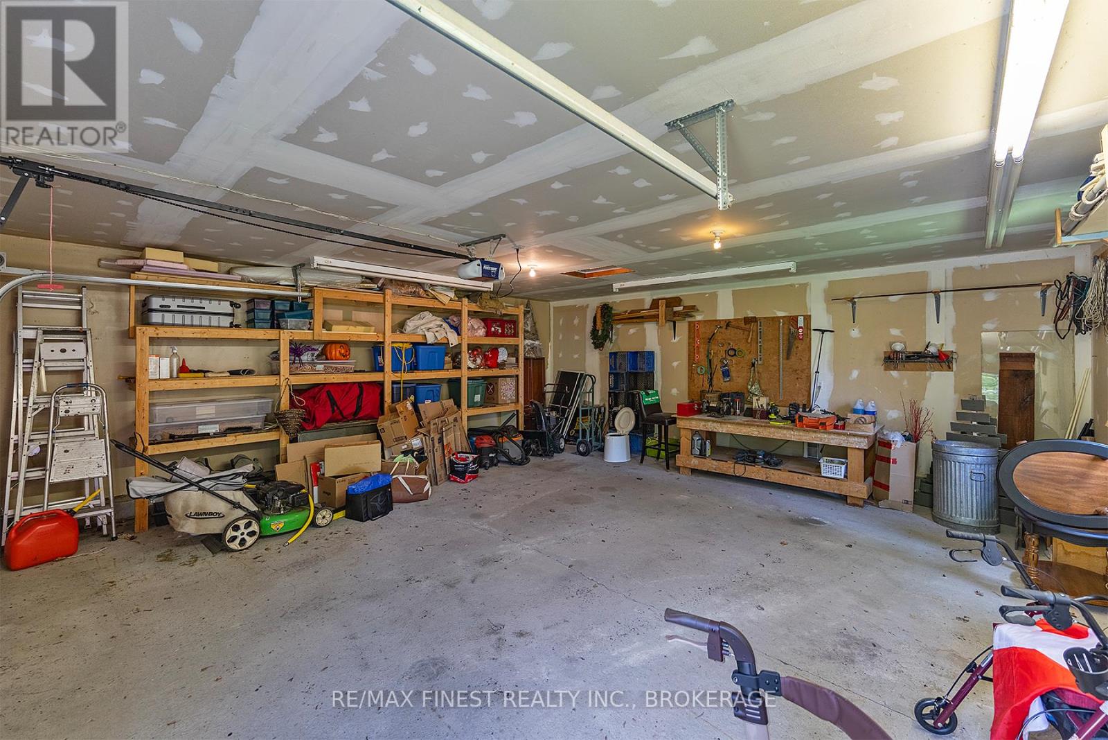 912 Moonlight Lane, Lansdowne Village, Ontario  K0E 1L0 - Photo 47 - X12453953