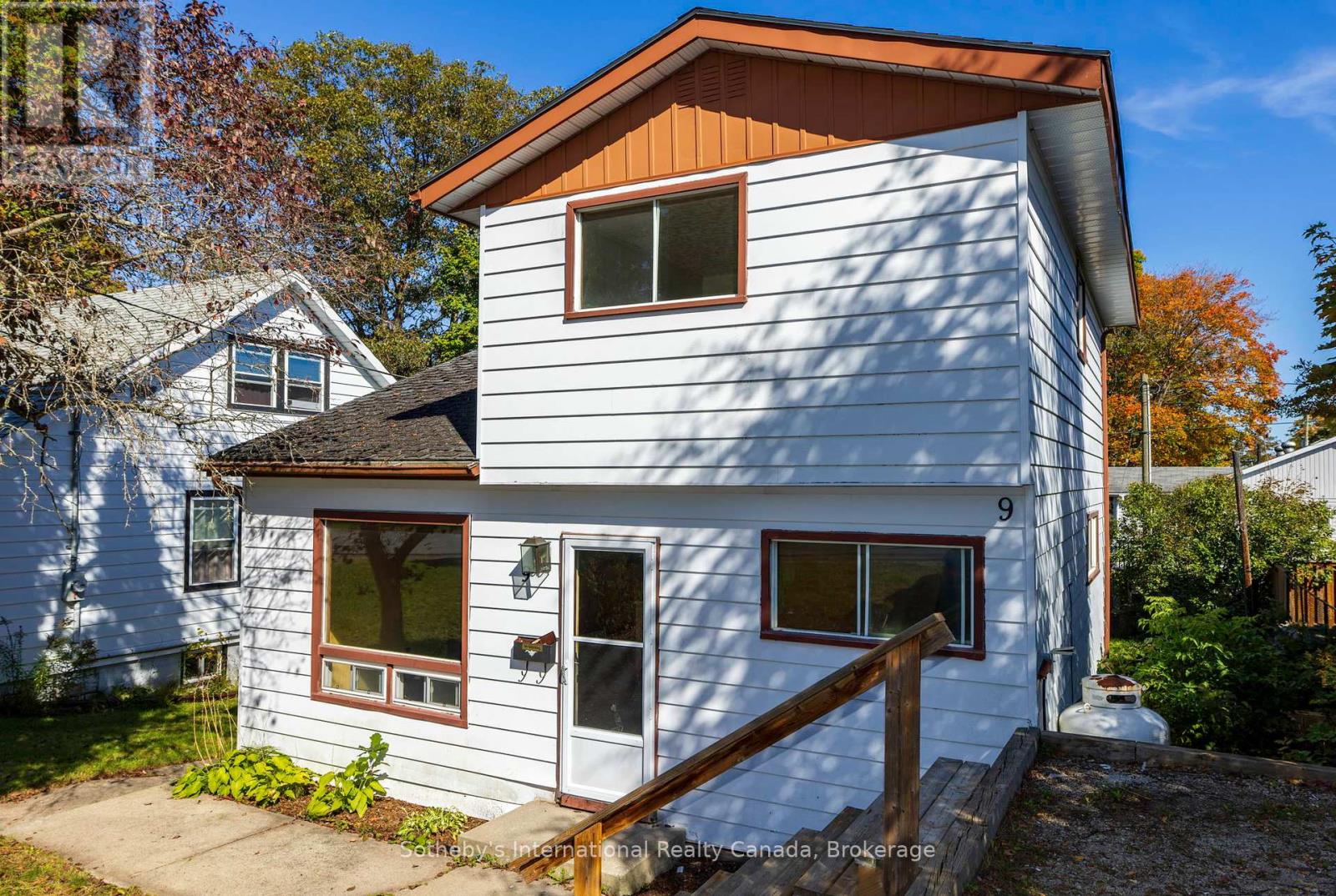 9 Summitt Avenue, Parry Sound, Ontario  P2A 2J4 - Photo 26 - X12453938