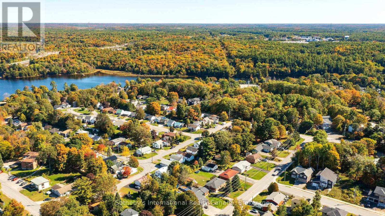 9 Summitt Avenue, Parry Sound, Ontario  P2A 2J4 - Photo 27 - X12453938