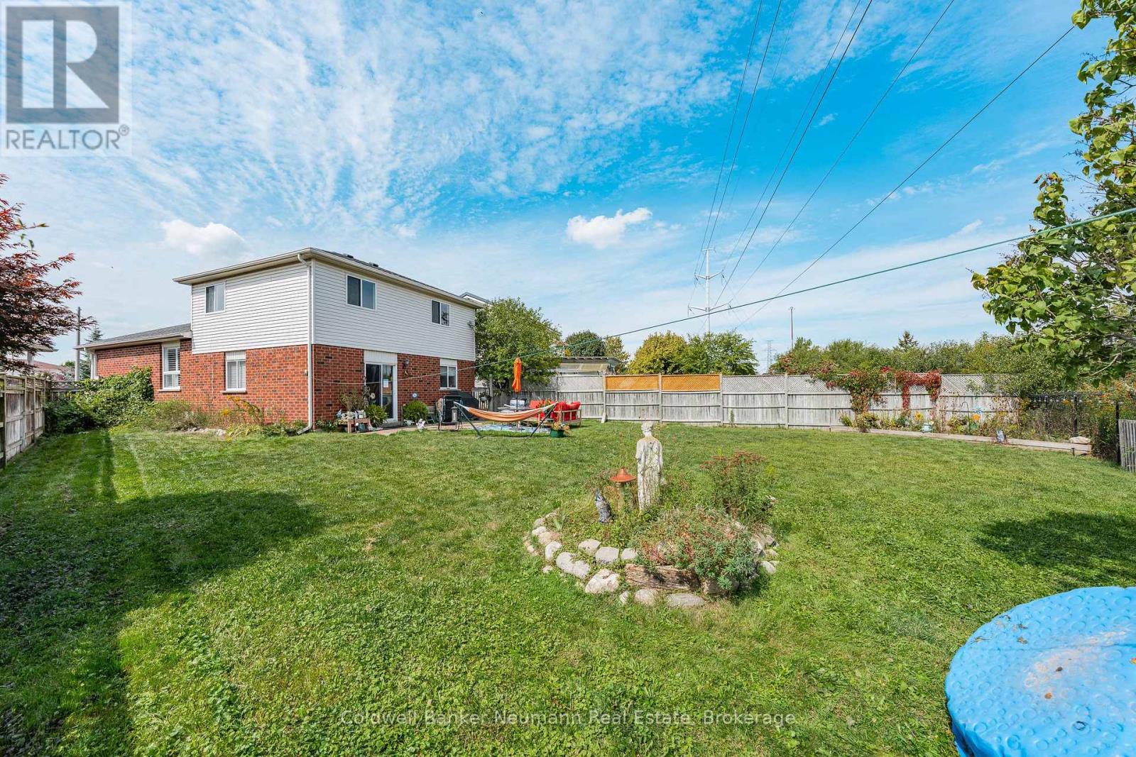 28 Bronwyn Place, Guelph (Willow West/sugarbush/west Acres), Ontario  N1K 1X1 - Photo 38 - X12454002