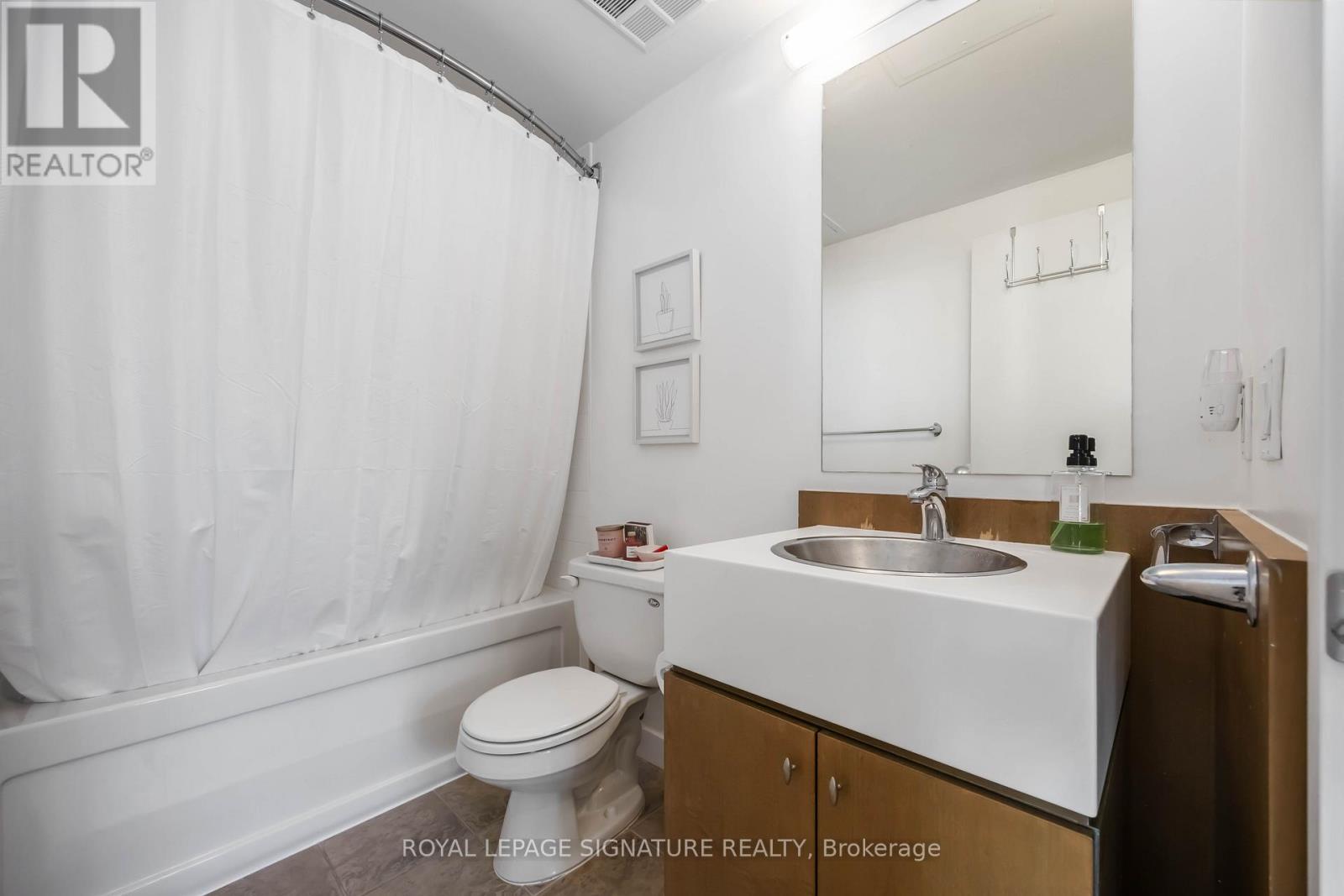 3309 - 35 Mariner Terrace, Toronto, Ontario  M5V 3V9 - Photo 18 - C12453878