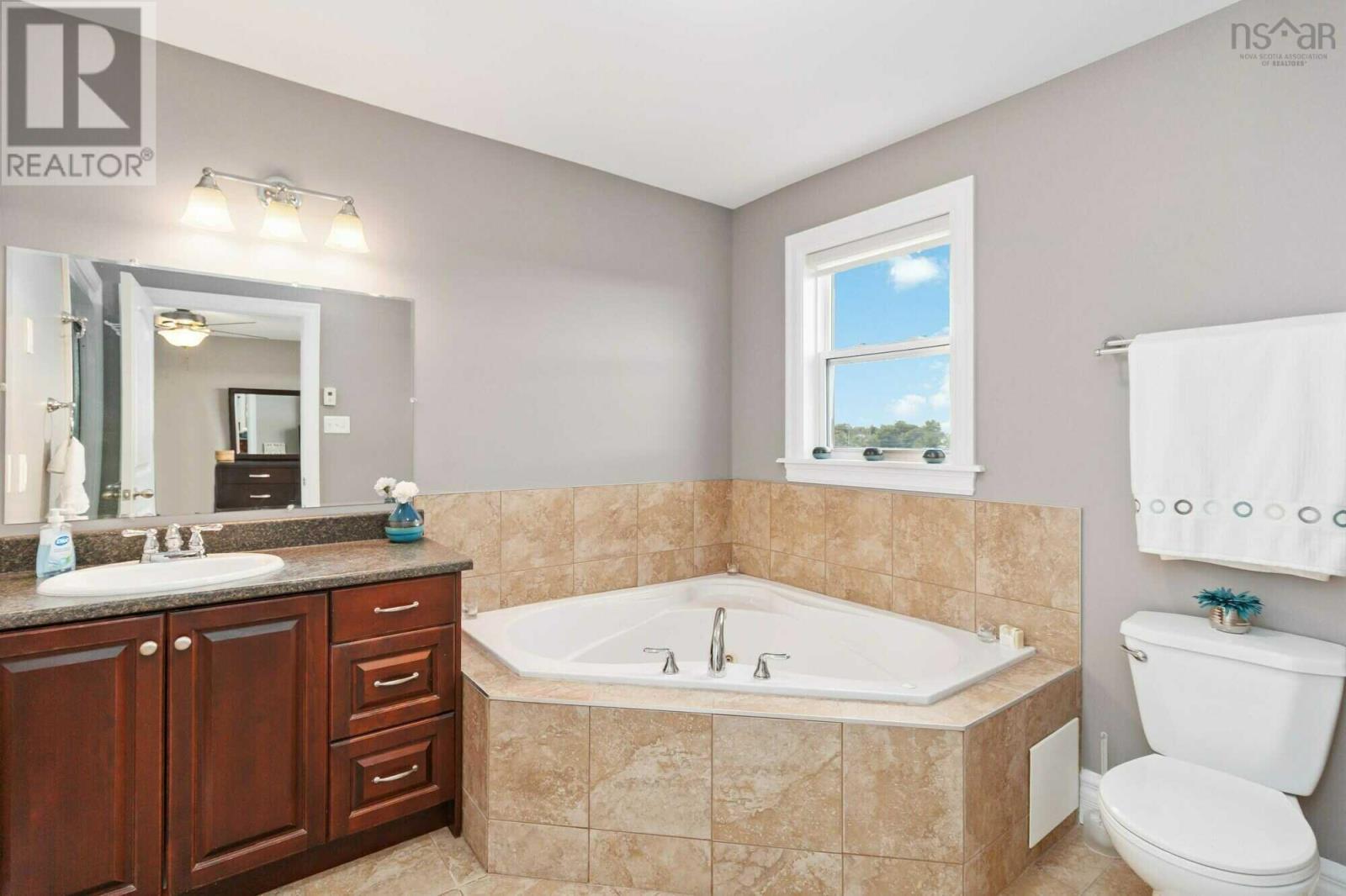 75 Joffre Street, Dartmouth, Nova Scotia  B2Y 3C7 - Photo 9 - 202524257