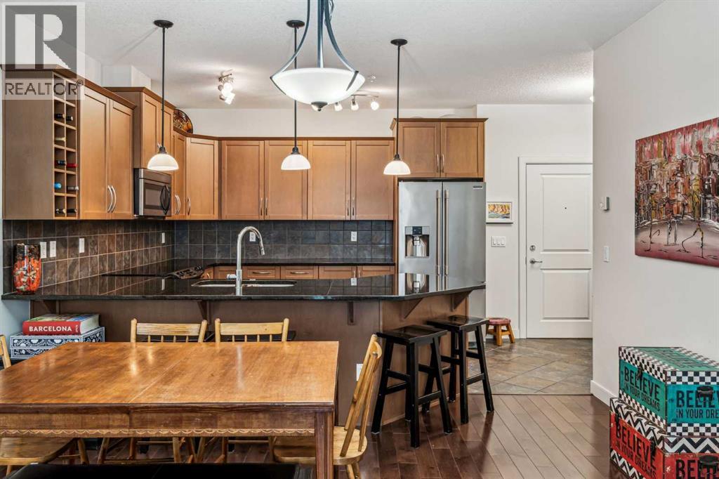 243, 35 Aspenmont Heights Sw, Calgary, Alberta  T3H 0E5 - Photo 5 - A2248029