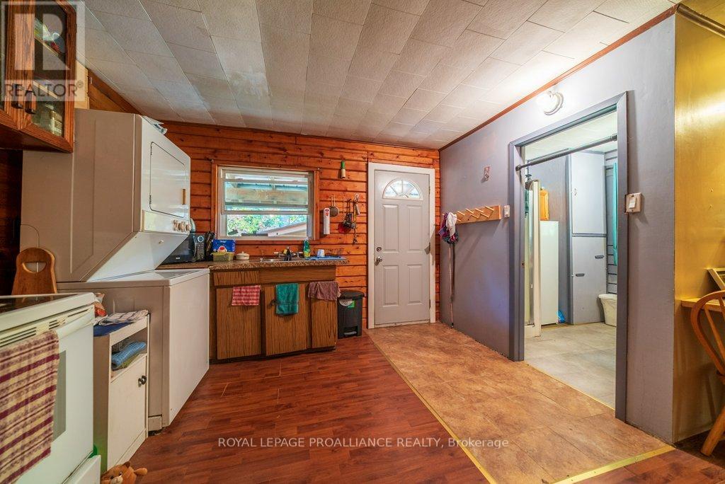 525 Skootamatta Lake Road, Frontenac (Frontenac North), Ontario  K0H 1K0 - Photo 13 - X12453940