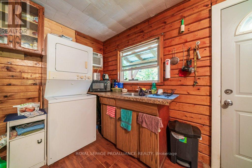 525 Skootamatta Lake Road, Frontenac (Frontenac North), Ontario  K0H 1K0 - Photo 15 - X12453940