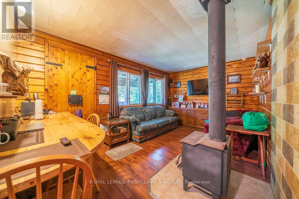 525 Skootamatta Lake Road, Frontenac (Frontenac North), Ontario  K0H 1K0 - Photo 18 - X12453940