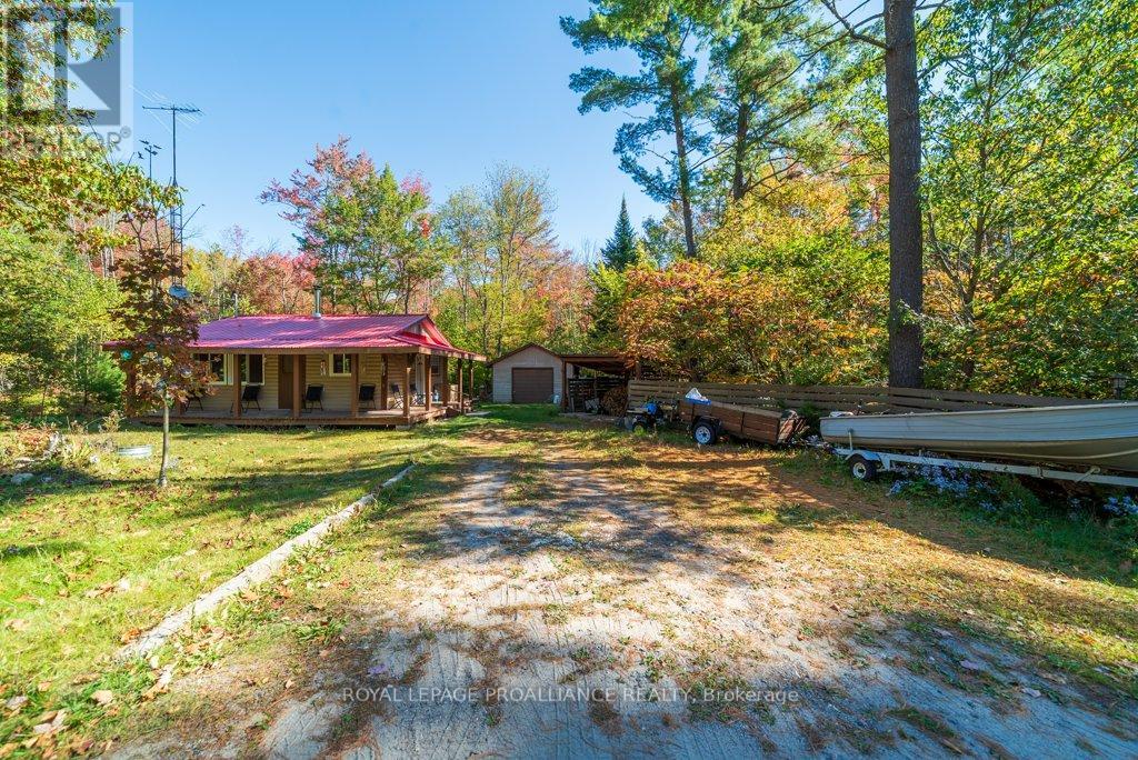 525 Skootamatta Lake Road, Frontenac (Frontenac North), Ontario  K0H 1K0 - Photo 3 - X12453940