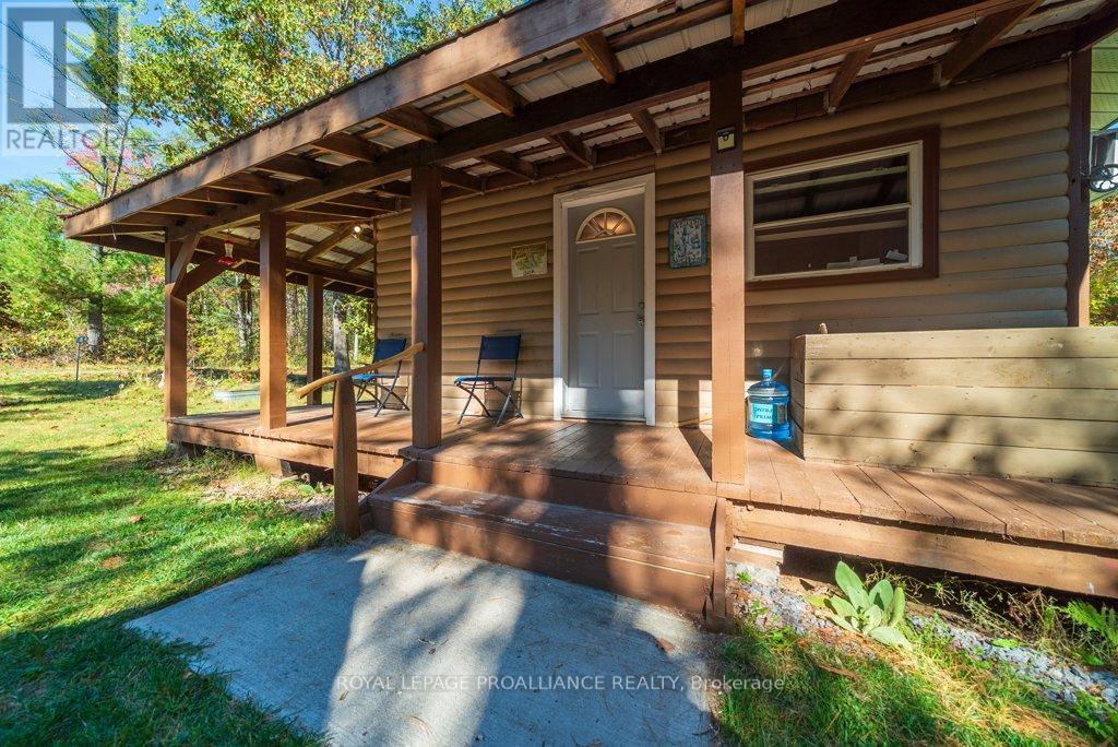 525 Skootamatta Lake Road, Frontenac (Frontenac North), Ontario  K0H 1K0 - Photo 33 - X12453940