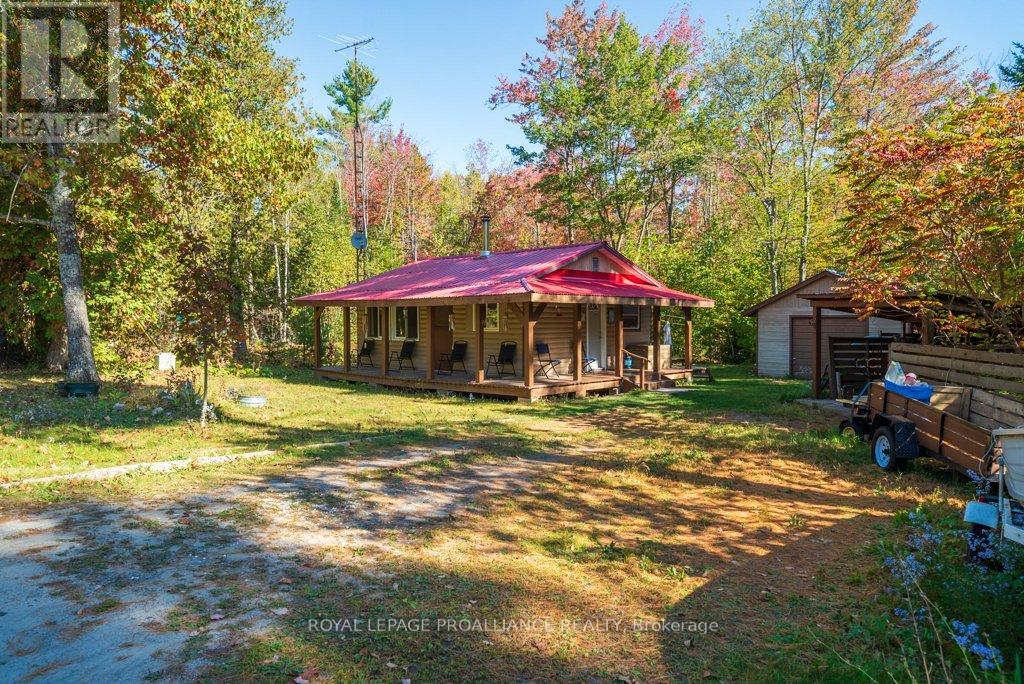 525 Skootamatta Lake Road, Frontenac (Frontenac North), Ontario  K0H 1K0 - Photo 43 - X12453940