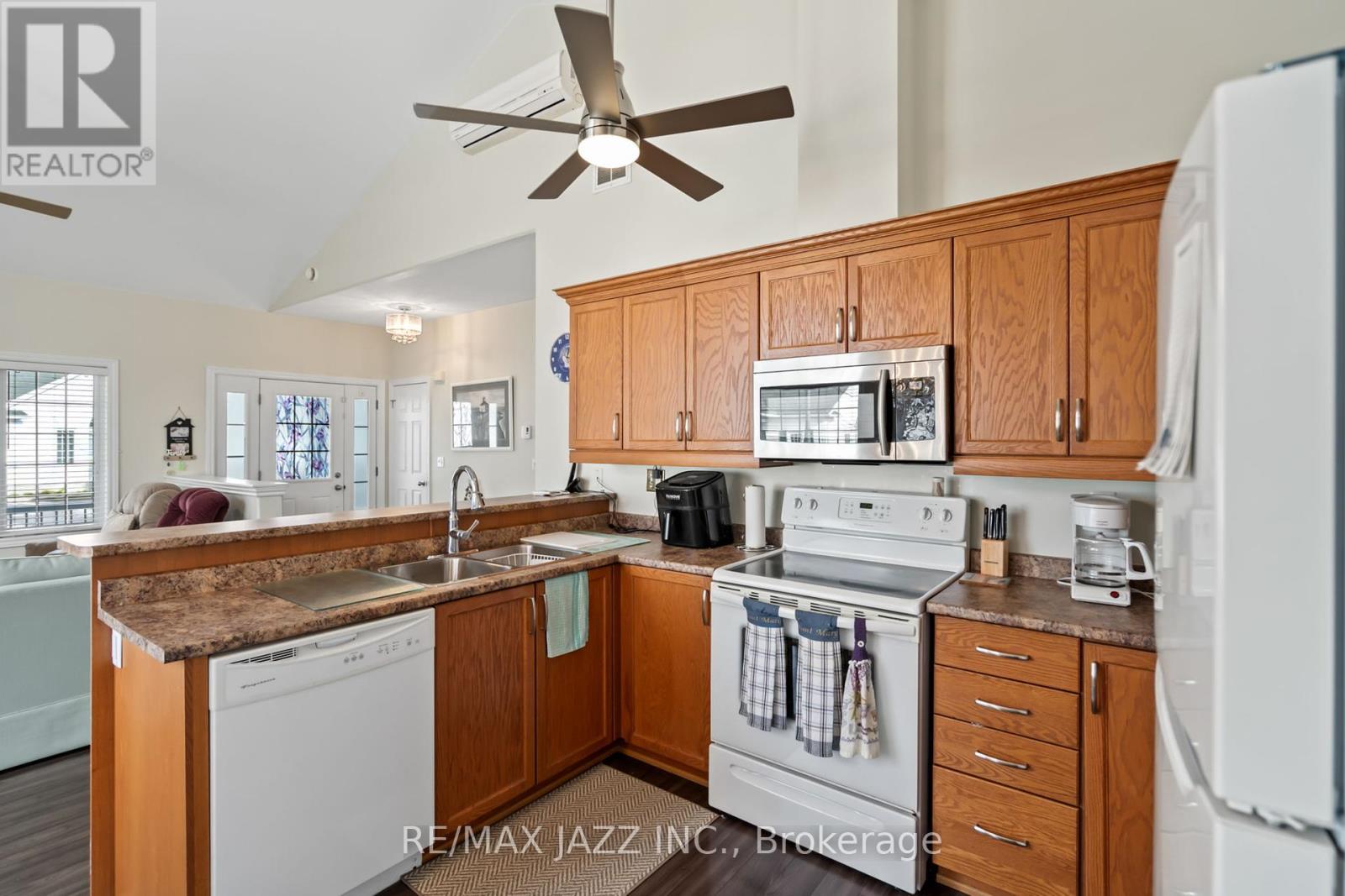603 - 325 Densmore Road, Cobourg, Ontario  K9A 0E4 - Photo 11 - X12454079