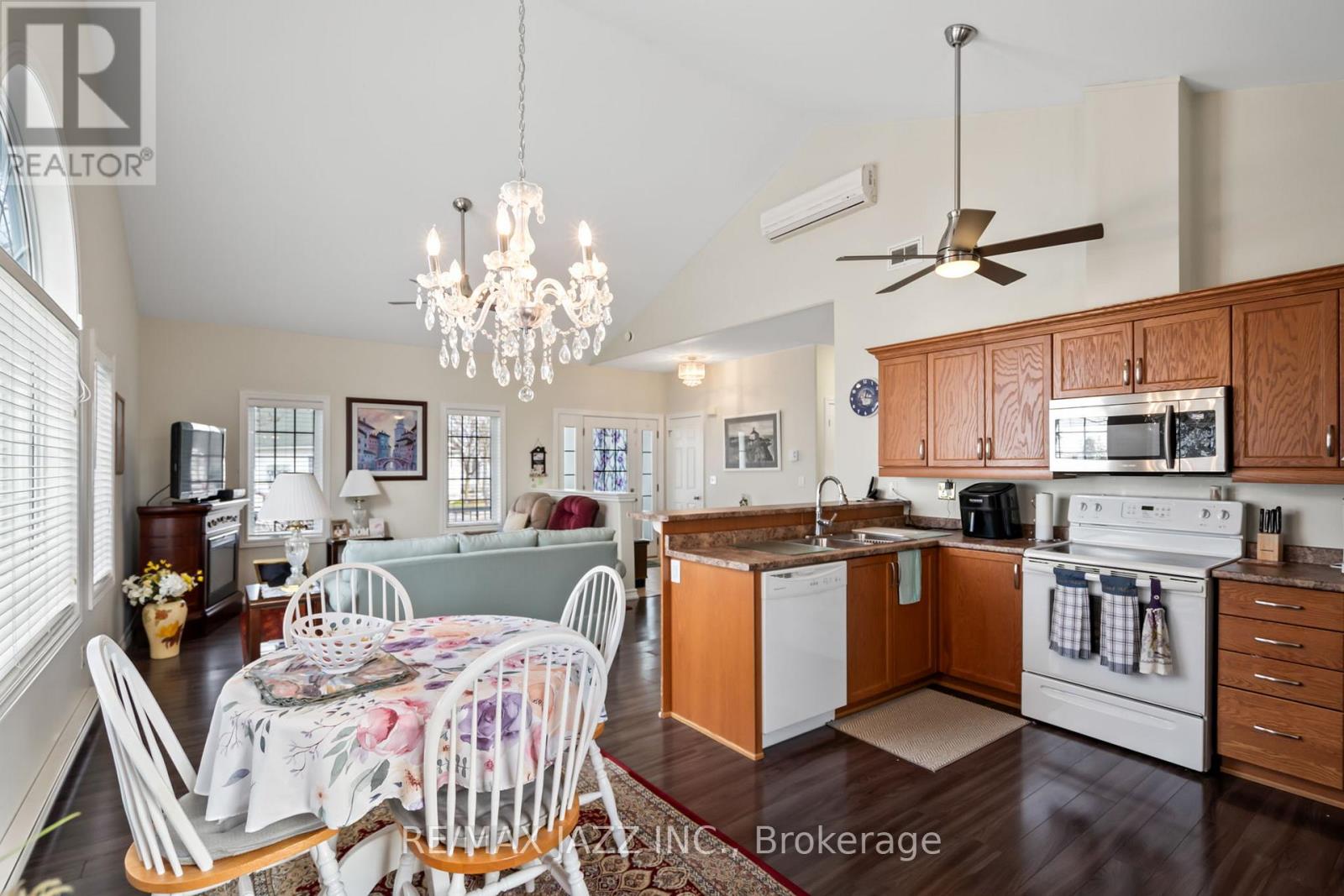 603 - 325 Densmore Road, Cobourg, Ontario  K9A 0E4 - Photo 12 - X12454079