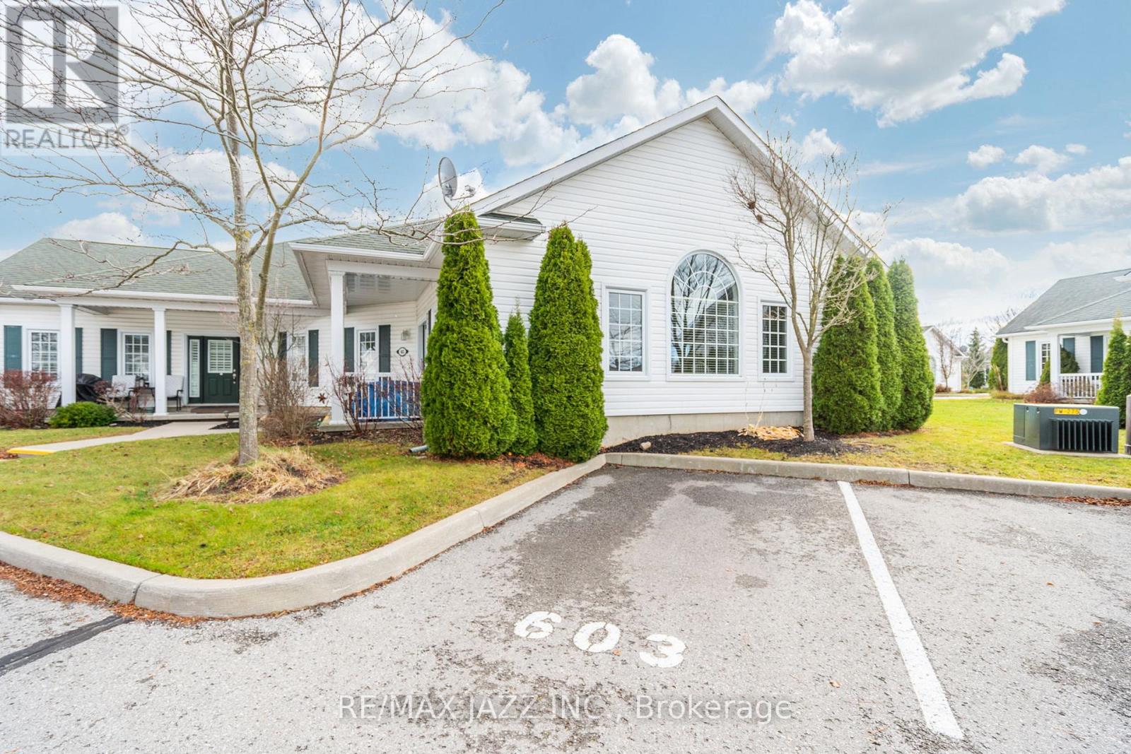 603 - 325 Densmore Road, Cobourg, Ontario  K9A 0E4 - Photo 2 - X12454079