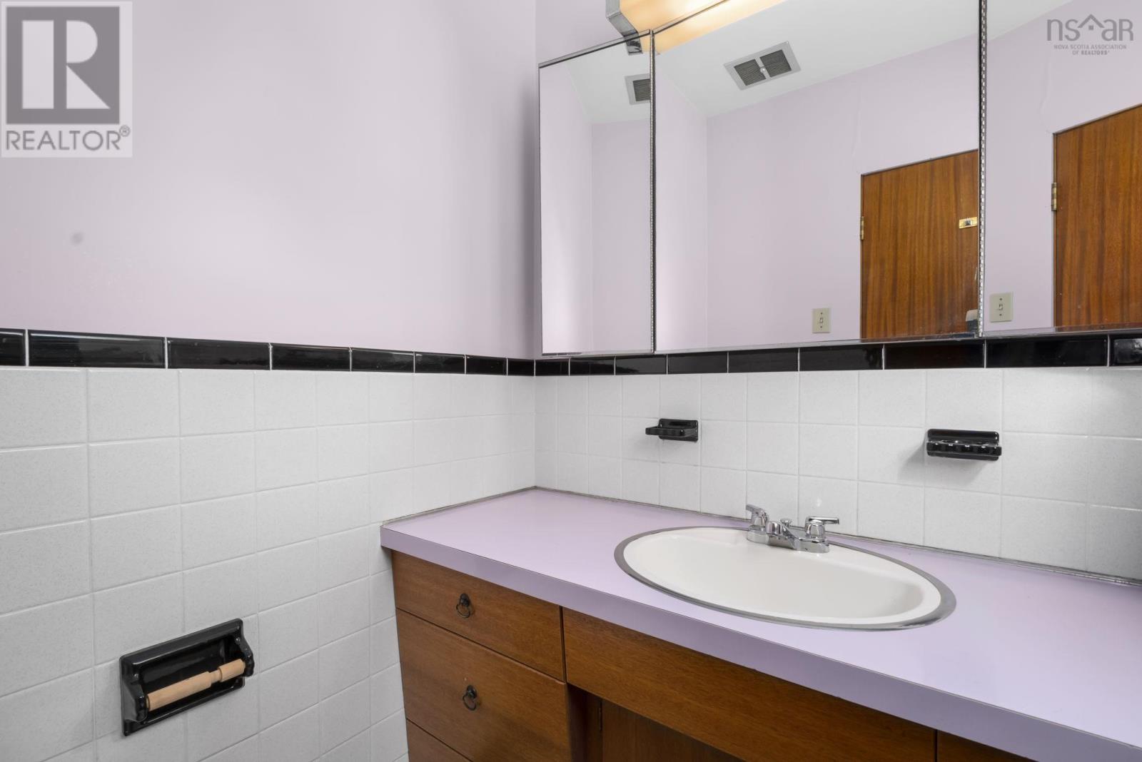 503 Basinview Drive, Bedford, Nova Scotia  B4A 1T3 - Photo 12 - 202525474