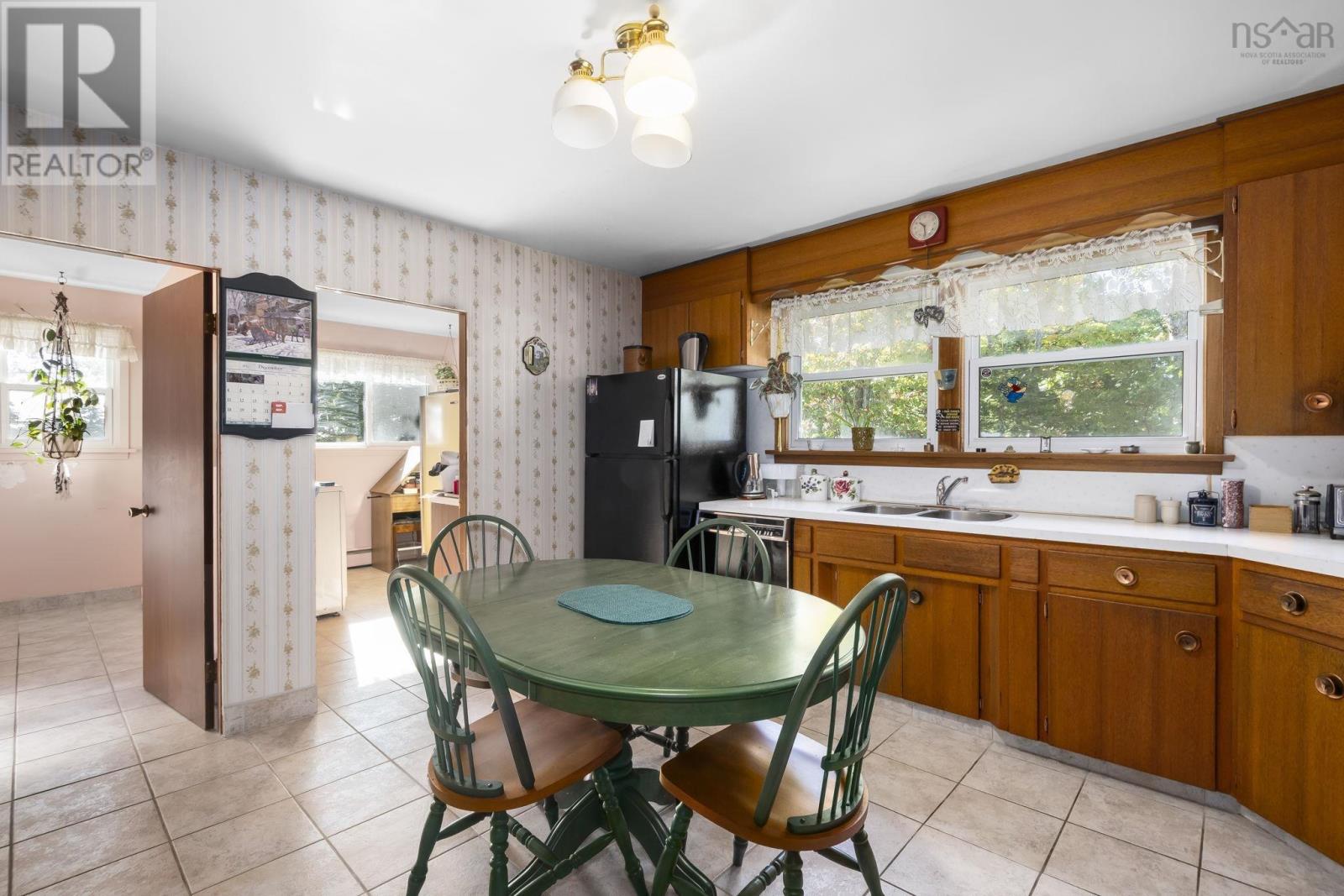503 Basinview Drive, Bedford, Nova Scotia  B4A 1T3 - Photo 4 - 202525474