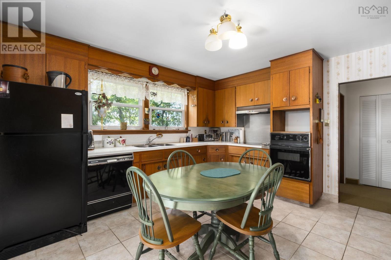 503 Basinview Drive, Bedford, Nova Scotia  B4A 1T3 - Photo 5 - 202525474