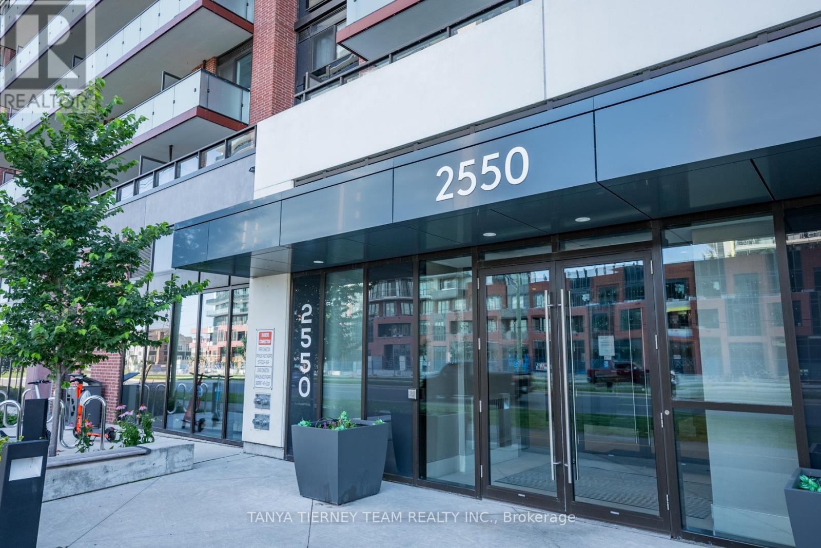 1812 - 2550 Simcoe Street N, Oshawa, Ontario  L1L 0R5 - Photo 2 - E12453889
