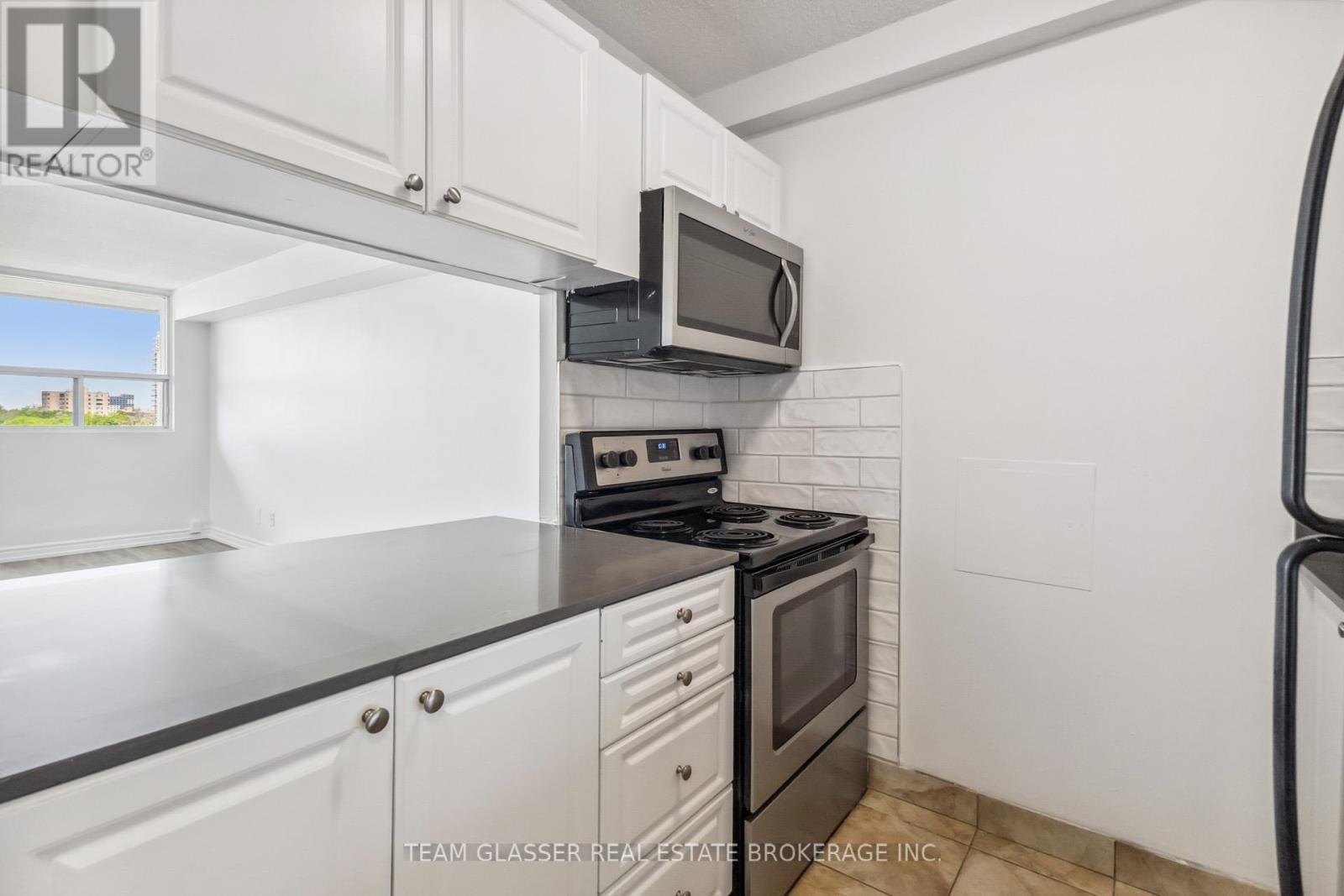 1213 - 21 King Street, London East, Ontario  N6A 5H3 - Photo 17 - X12453978