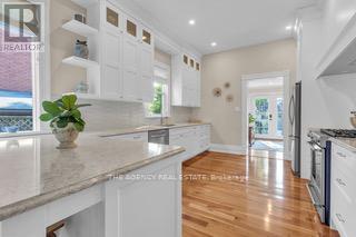 157 Duchess Avenue, London South (South F), Ontario  N6C 1N8 - Photo 3 - X12454003