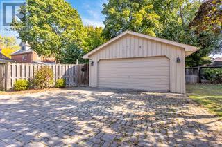 157 Duchess Avenue, London South (South F), Ontario  N6C 1N8 - Photo 37 - X12454003