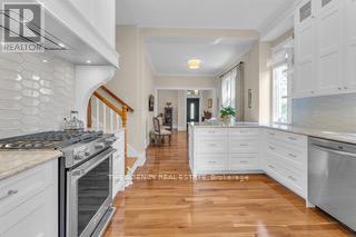 157 Duchess Avenue, London South (South F), Ontario  N6C 1N8 - Photo 5 - X12454003