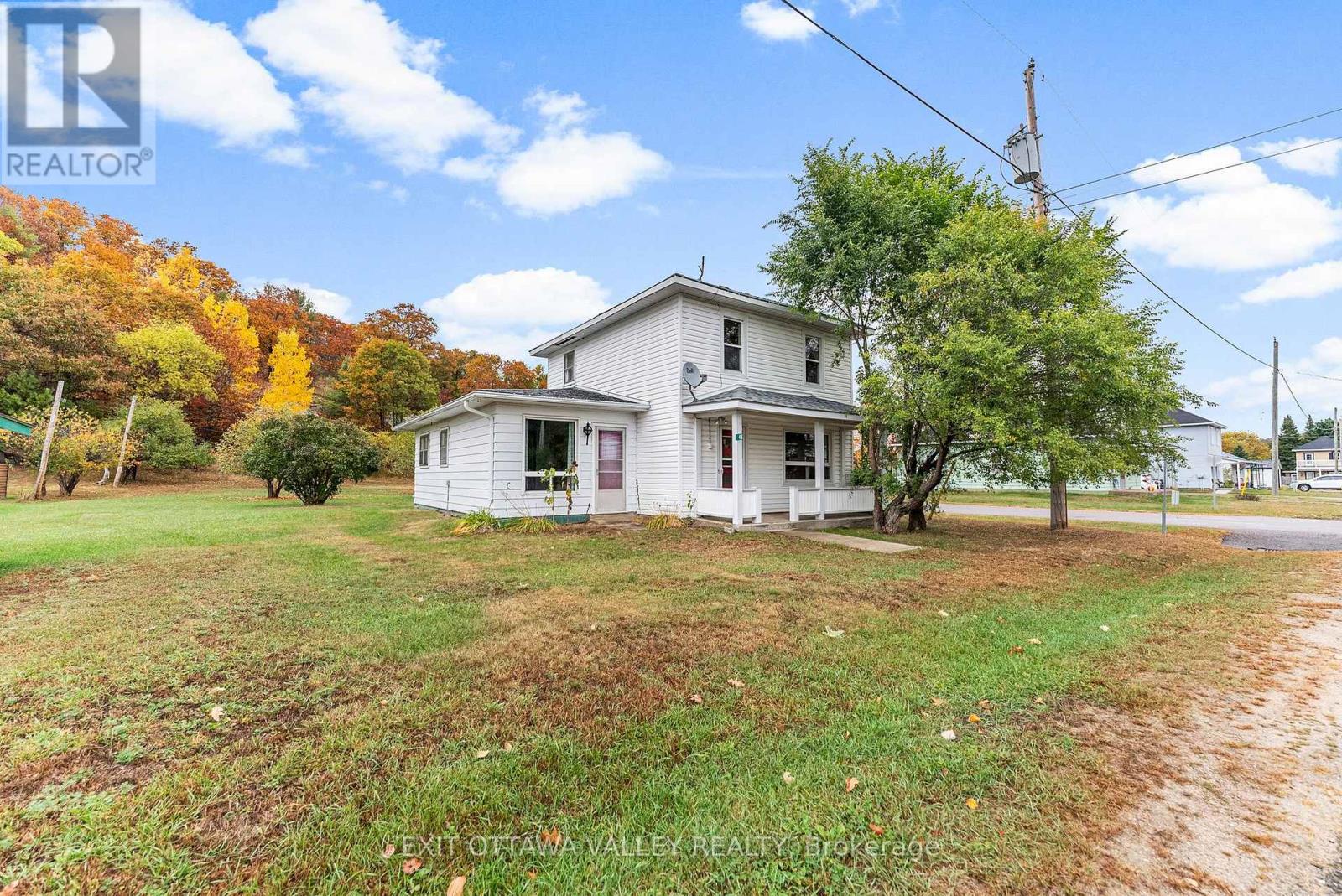 48 Needham Street, Madawaska Valley, Ontario  K0J 1B0 - Photo 1 - X12454057