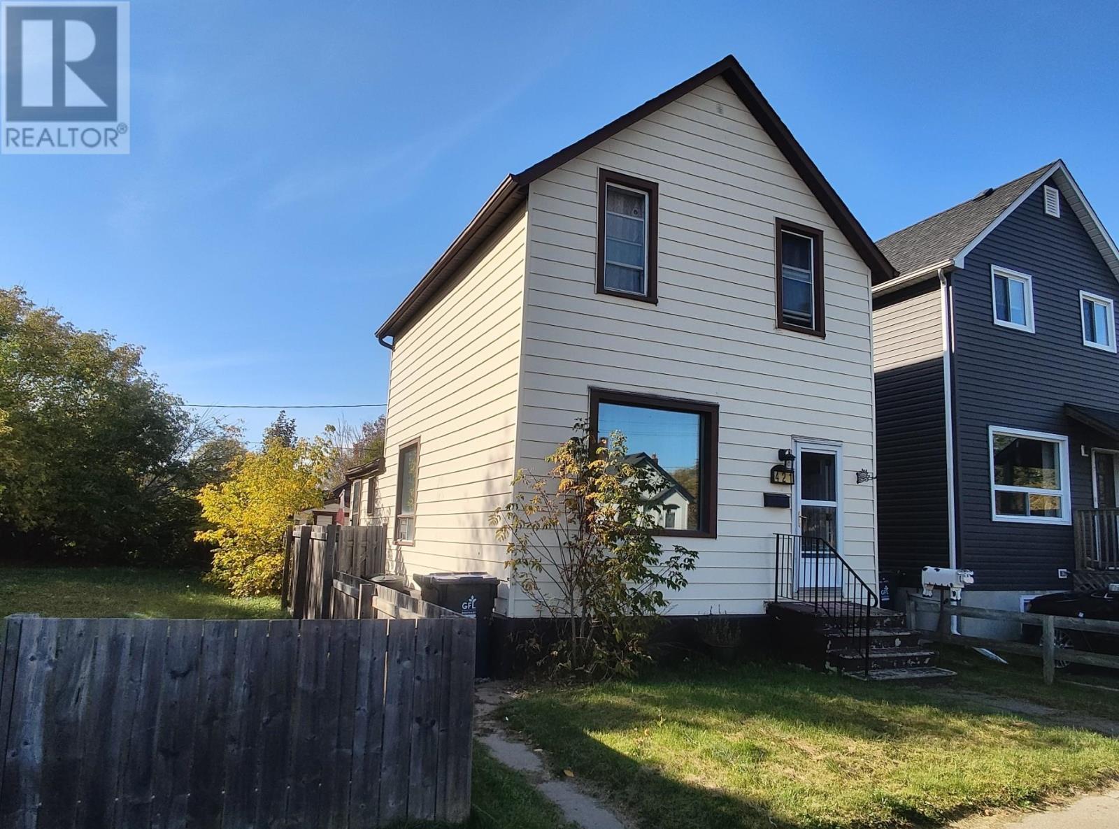 421 Archibald St. S, Thunder Bay, Ontario