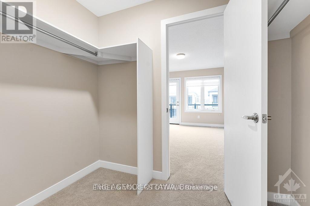 218 Speckled Alder Row, Ottawa, Ontario  K2J 7G8 - Photo 12 - X12453971