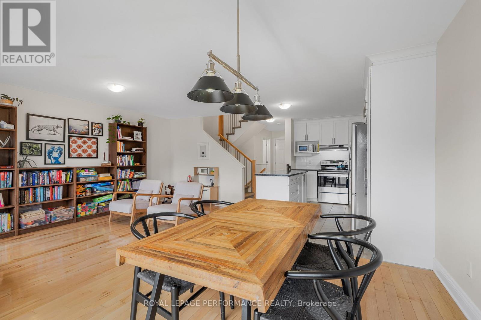 337 Twilight Avenue, Russell, Ontario  K4R 0E3 - Photo 12 - X12454024