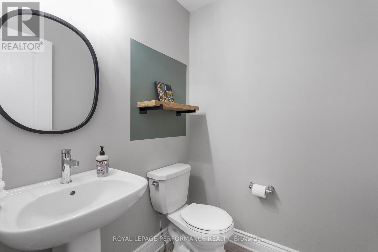 337 Twilight Avenue, Russell, Ontario  K4R 0E3 - Photo 6 - X12454024