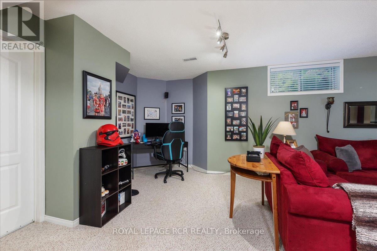 1903 Metro Road N, Georgina, Ontario  L0E 1L0 - Photo 22 - N12453829