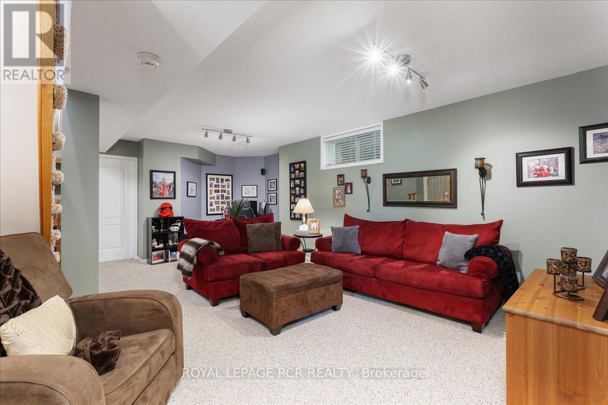 1903 Metro Road N, Georgina, Ontario  L0E 1L0 - Photo 24 - N12453829