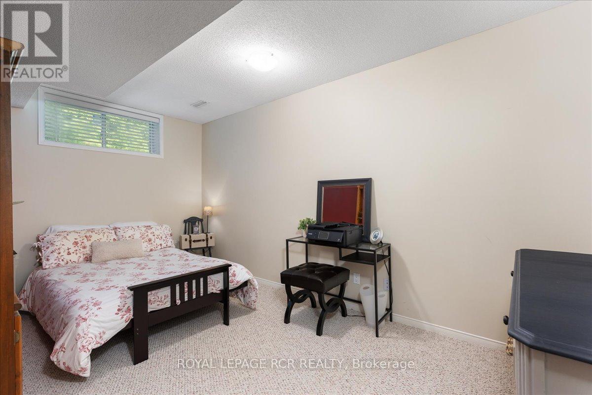 1903 Metro Road N, Georgina, Ontario  L0E 1L0 - Photo 25 - N12453829