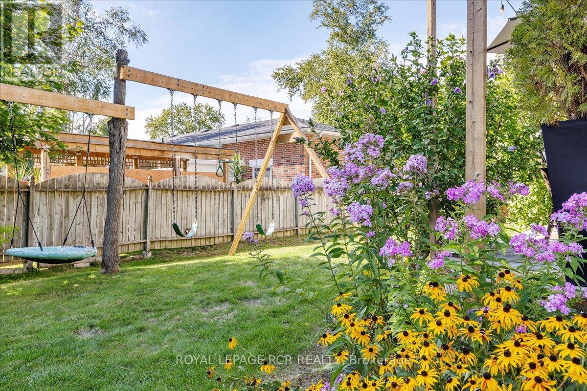 1903 Metro Road N, Georgina, Ontario  L0E 1L0 - Photo 37 - N12453829