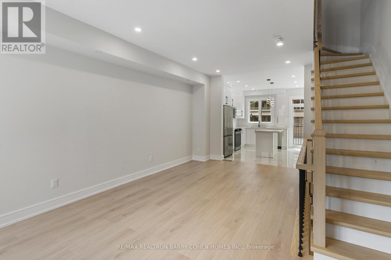 21 - 21 Galleria Parkway, Markham, Ontario  L3T 0A4 - Photo 14 - N12453833