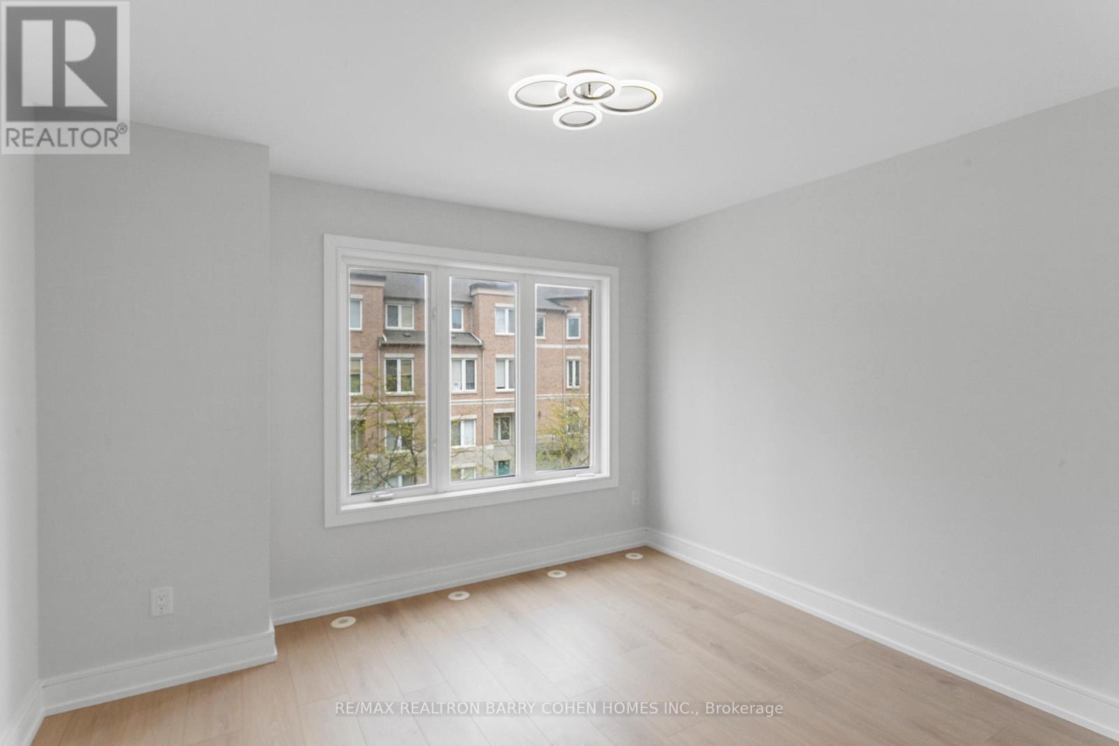21 - 21 Galleria Parkway, Markham, Ontario  L3T 0A4 - Photo 24 - N12453833