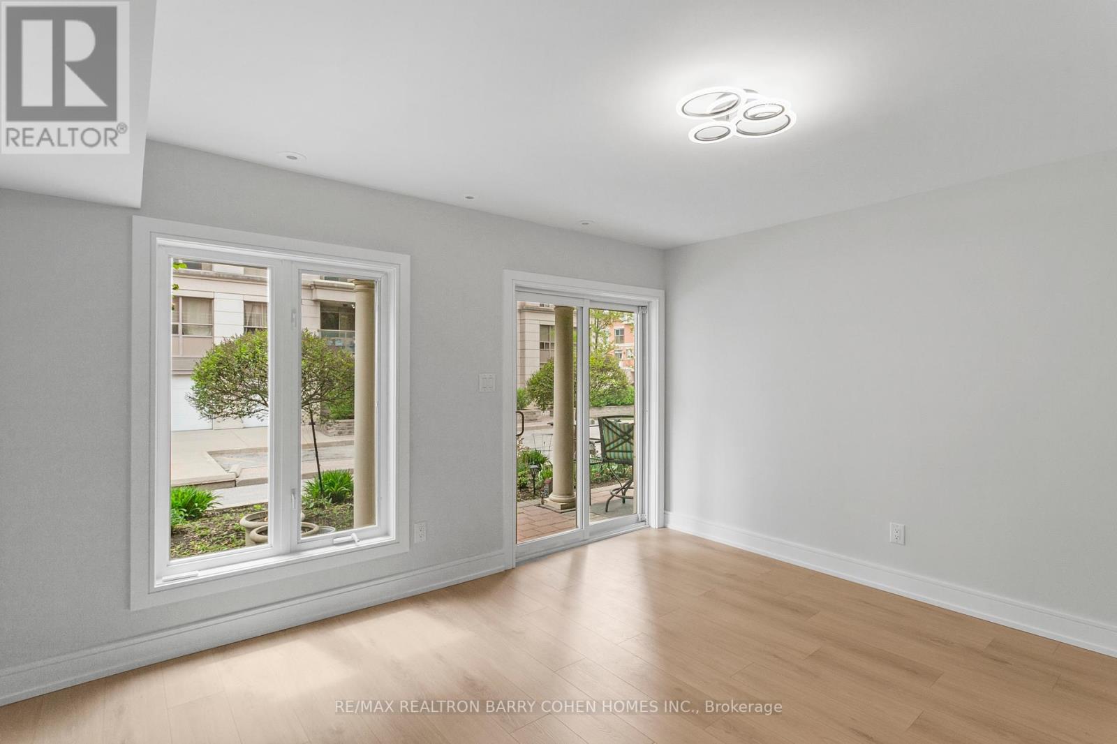 21 - 21 Galleria Parkway, Markham, Ontario  L3T 0A4 - Photo 9 - N12453833